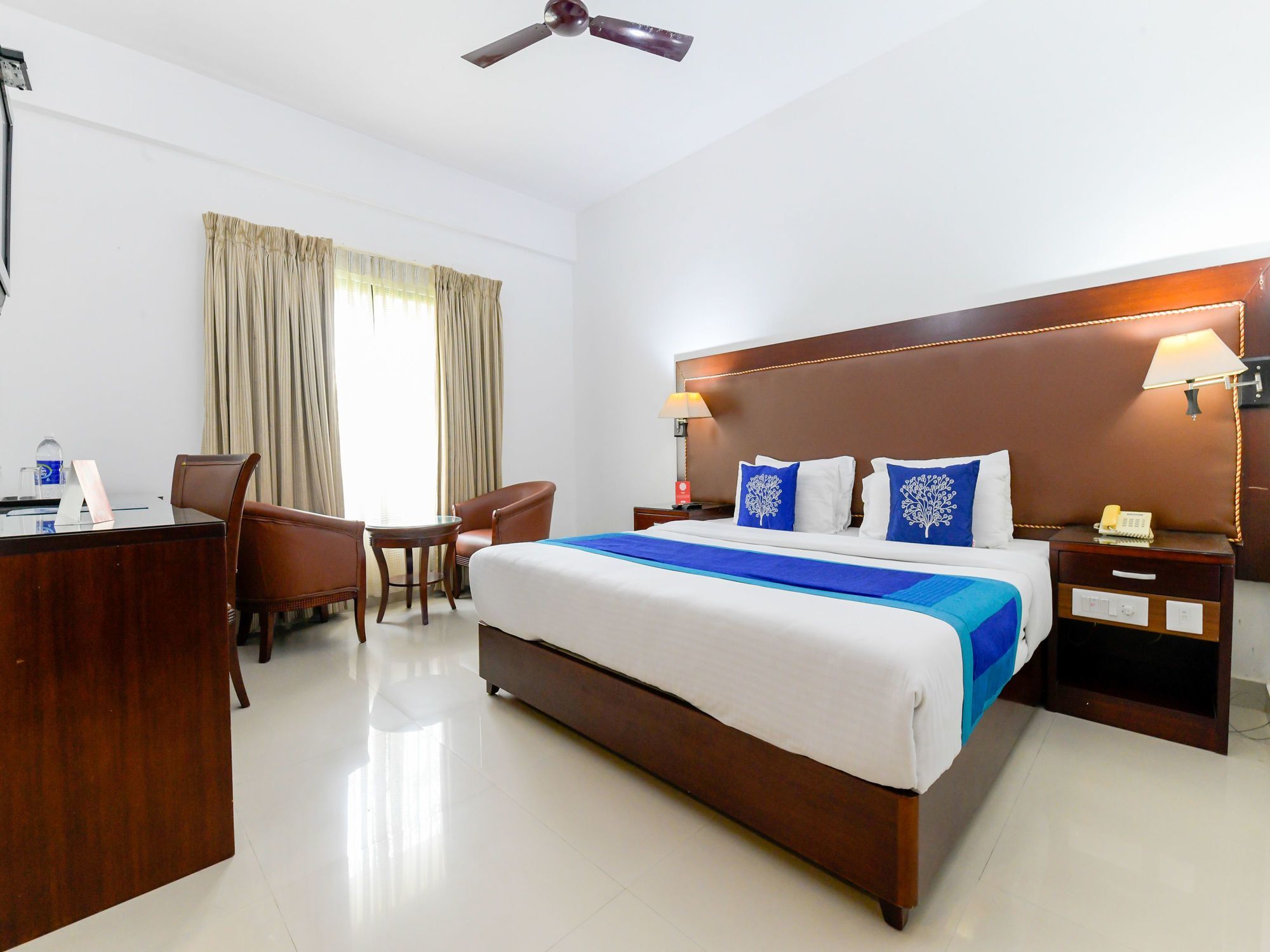 Oyo 7188 Ajantha Regency Hotel Kochi Exterior photo