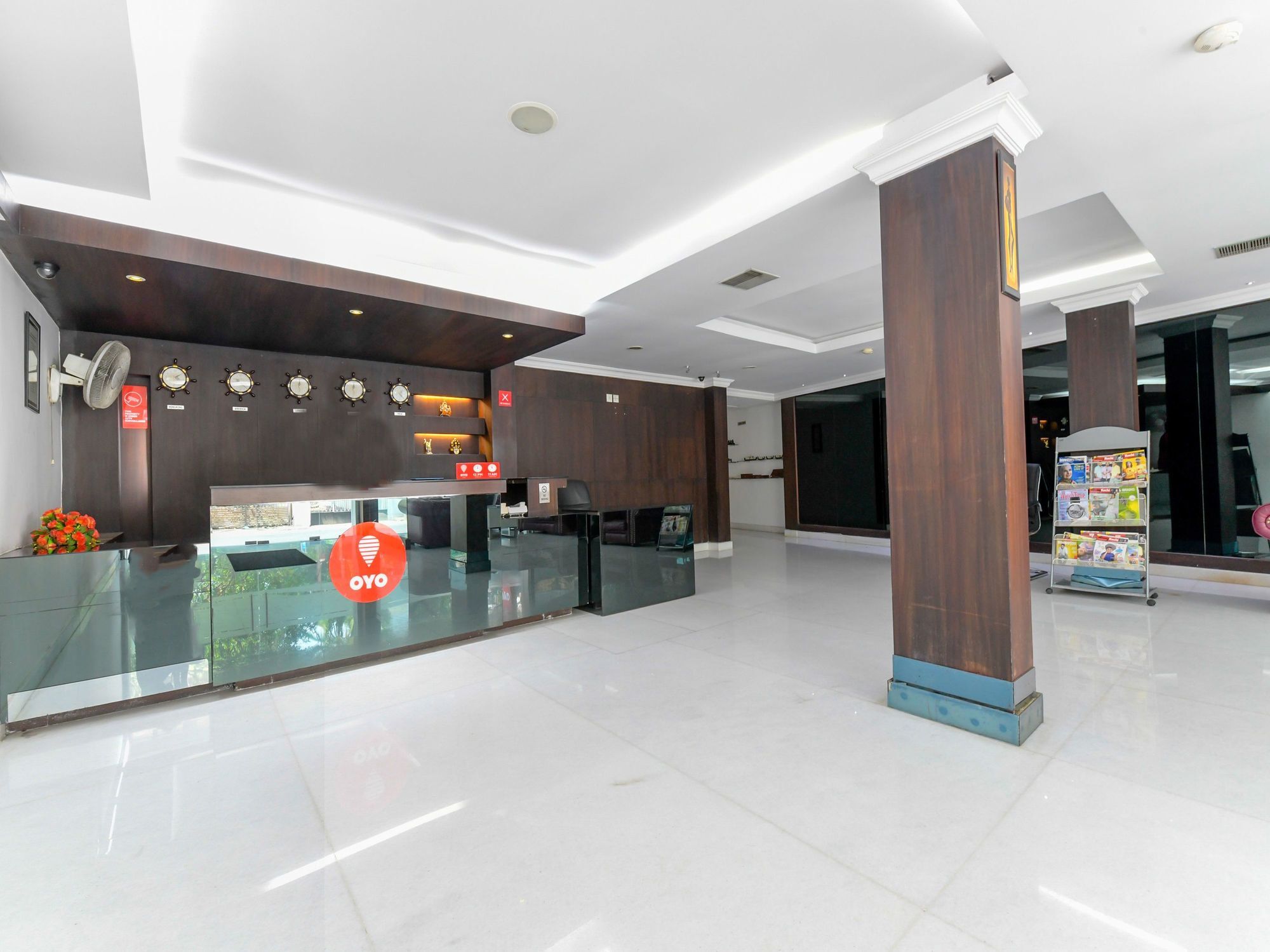 Oyo 7188 Ajantha Regency Hotel Kochi Exterior photo